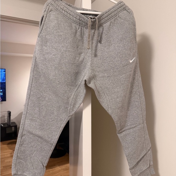 Nike Men's Gray Sweatpants - Picture 1 of 3